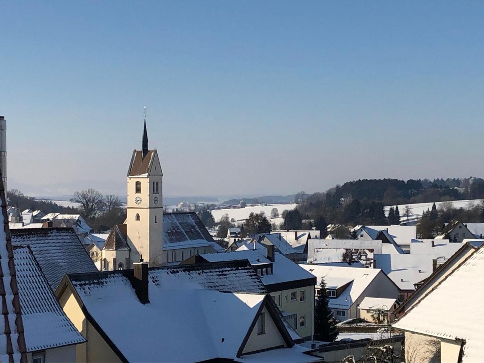 Haus Maria Апартаменты Waeschenbeuren